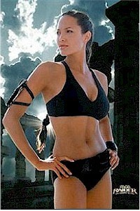 Sexy Lara redt de wereld