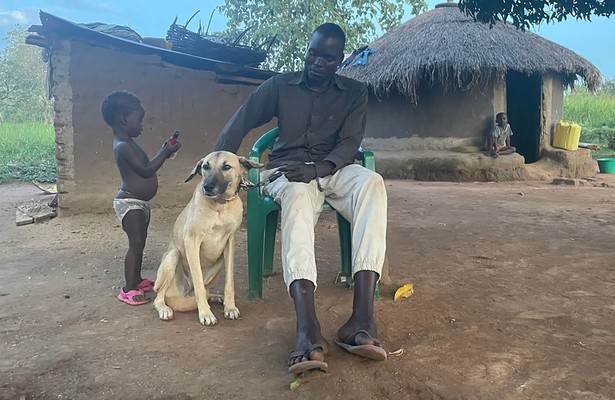 360° Reportage: Uganda - Hunde der Hoffnung