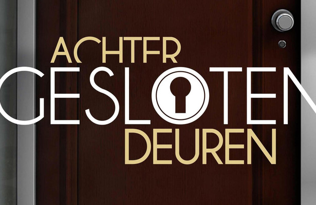 Achter gesloten deuren