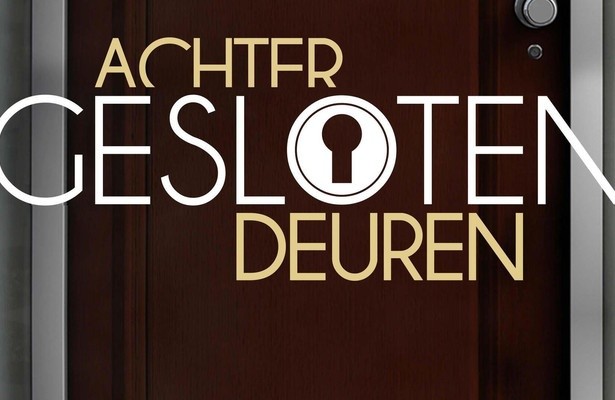 Achter gesloten deuren