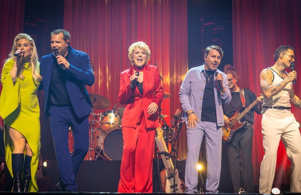 Ahoy zingt De Nijs
