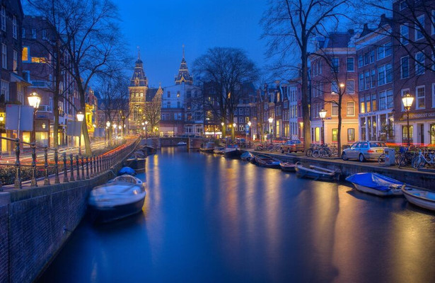 Amsterdam informeert