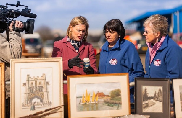 Bargain hunt