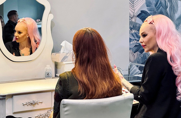 Beauty, Tattoos, Burlesque: Die Schönheits-WG vom Fischmarkt