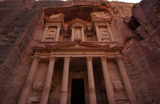 Blowing up history: Seven wonders