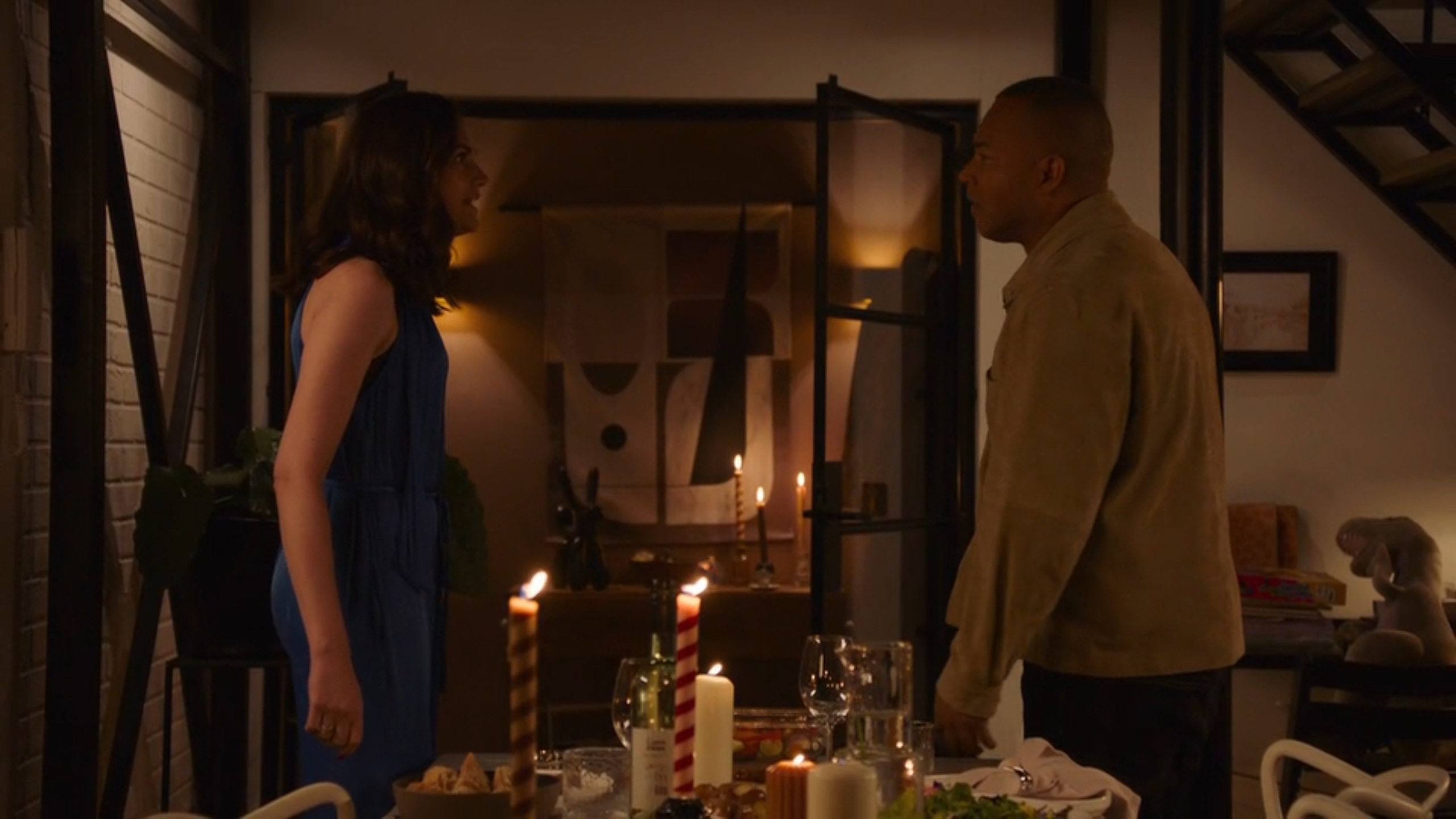 Nina wil dat Bing meer tijd voor haar maakt