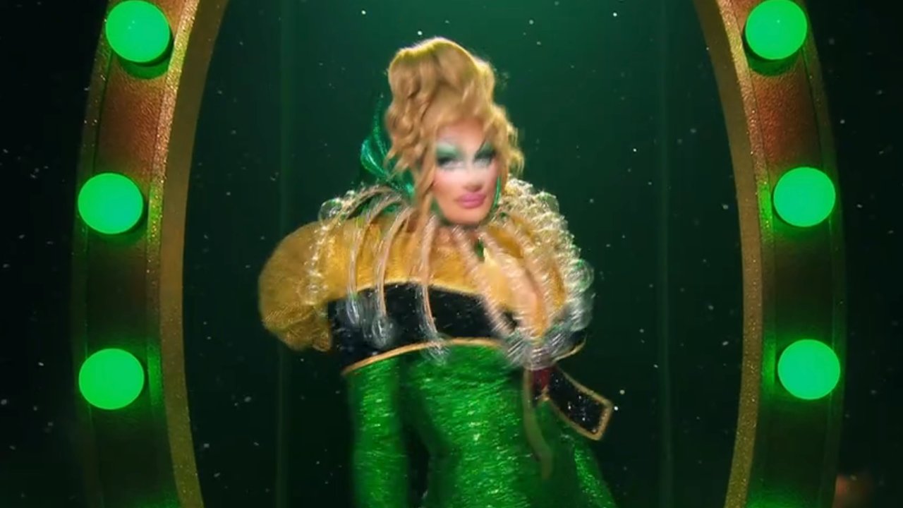 Betty Bubblebutt in Make Up Your Mind