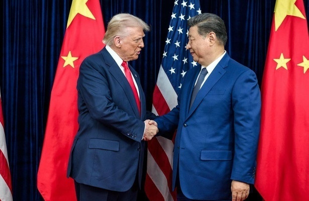 Clash of the super powers: America v China