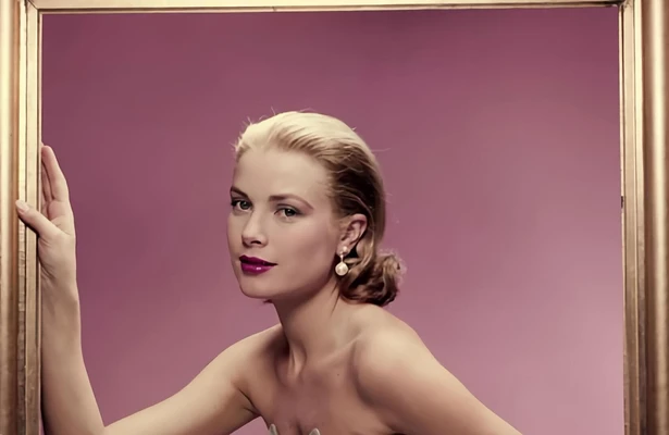 Close Up: The man who shot beautiful women - Erwin Blumenfeld