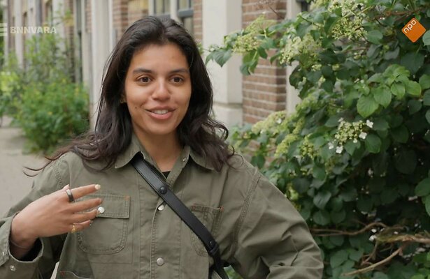 Vier handen op één buik