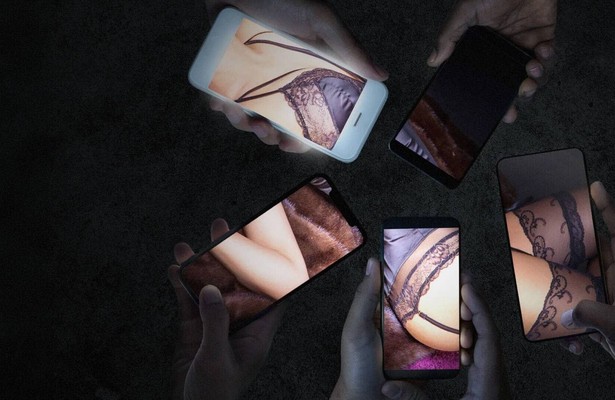 Confessions of a Cam Girl