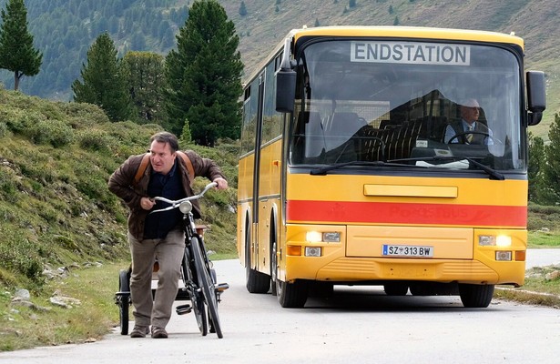 Der Metzger und der Tote im Haifischbecken