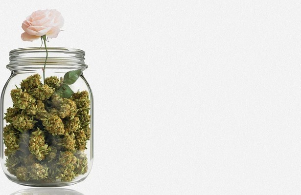 Dr. Sanjay Gupta Reports: Weed 8: Women & Weed