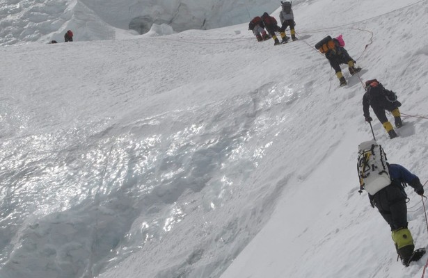 Everest: beyond the limit