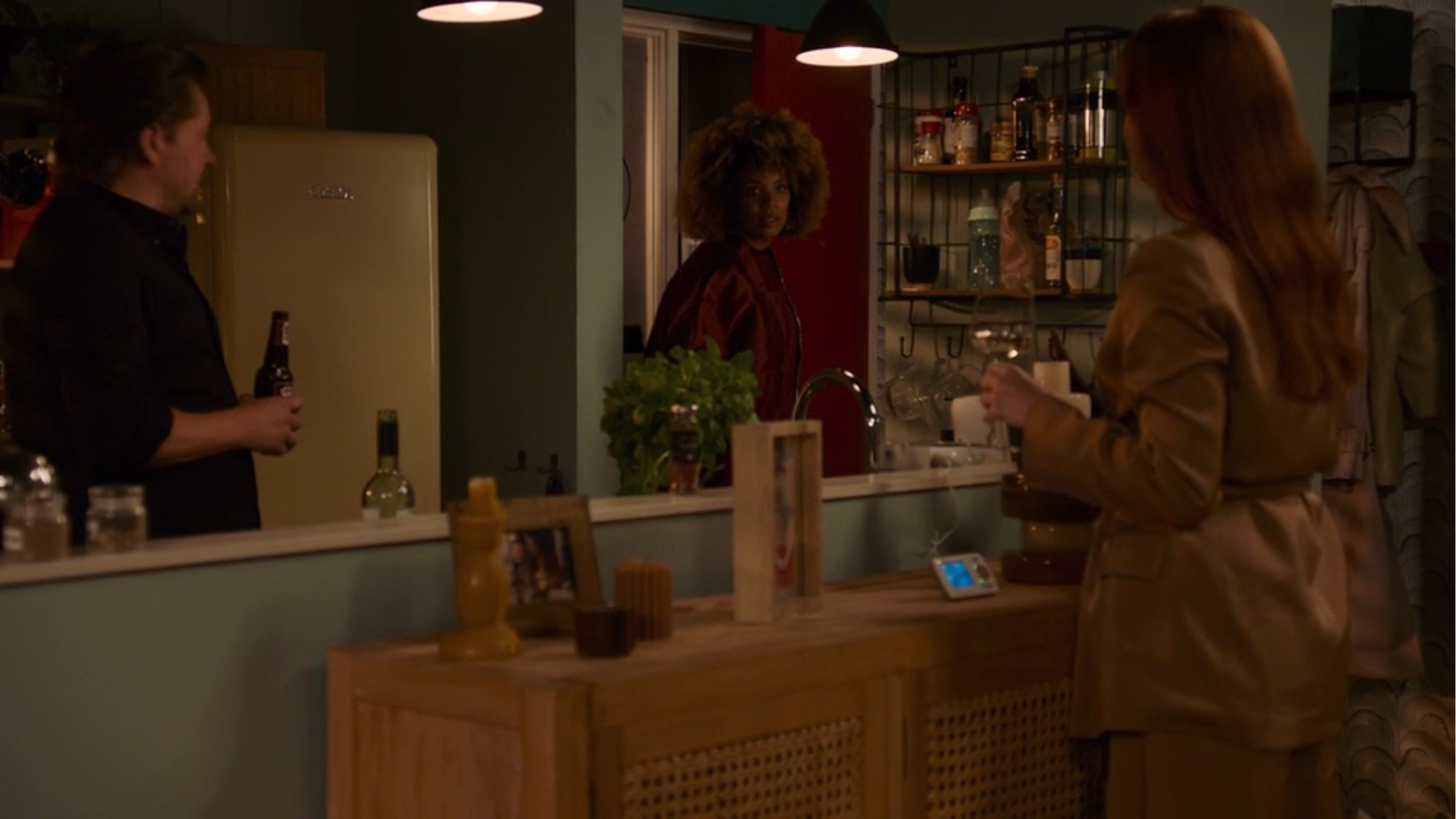 Elisa treft Shanti thuis aan