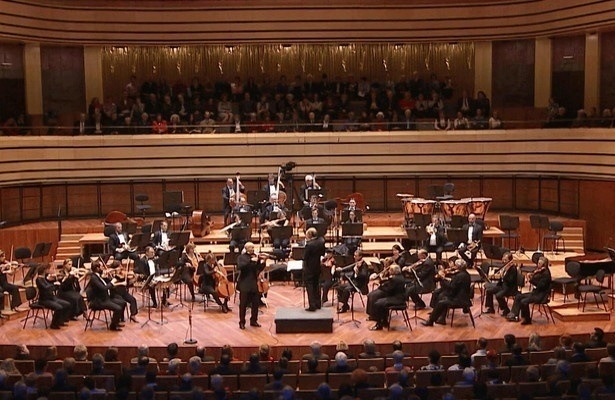 Fischer conducts Prokofiev and Stravinsky