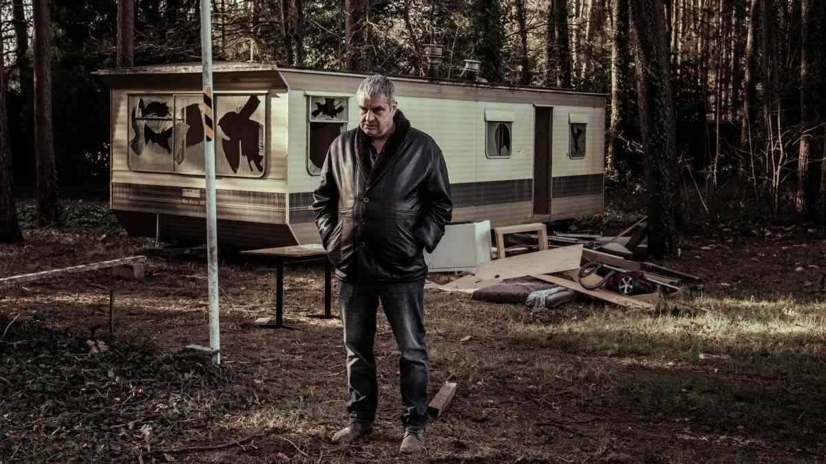 Ferry Bouman wordt volkszanger. Luister naar De King van de Camping