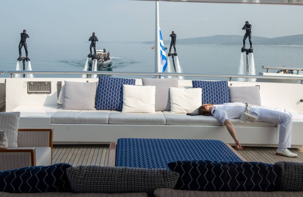 Hitman's Wife's Bodyguard