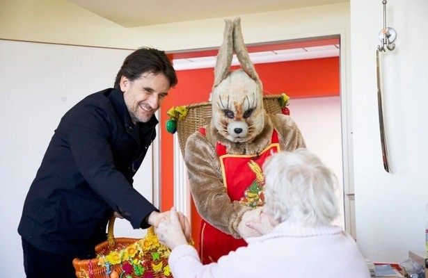 Holy Days: Oliver Mommsen und das Rätsel Ostern