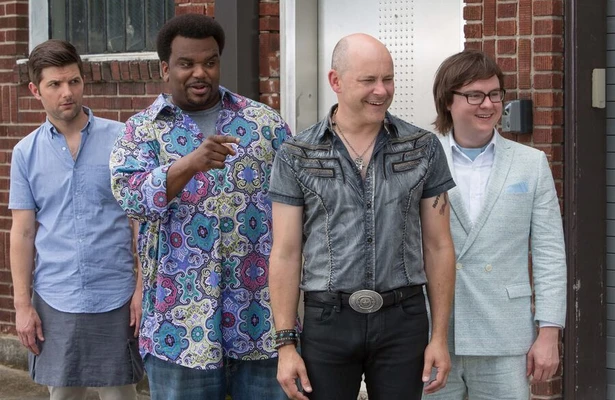 Hot Tub Time Machine 2