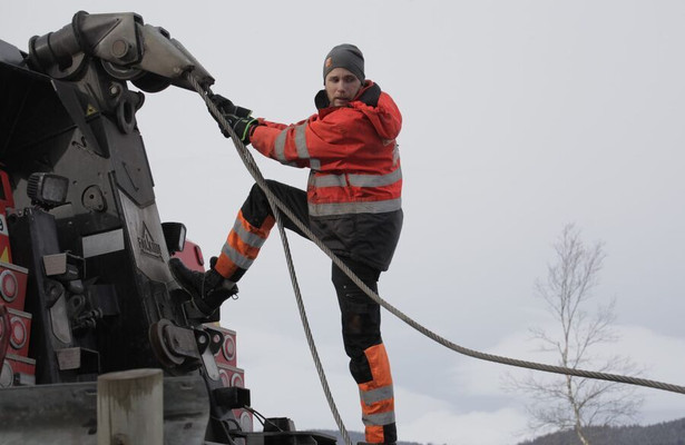 Ice road rescue