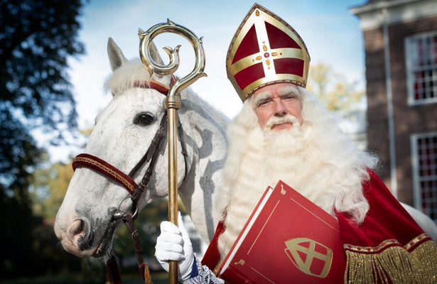 Intocht Sinterklaas met gebarentaal