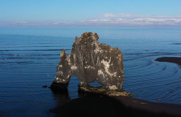 Island im Winter - Raue Küsten und ewiges Eis