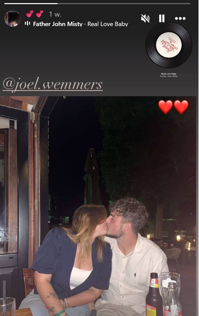 Jennie Jelies met haar liefje Joel.
