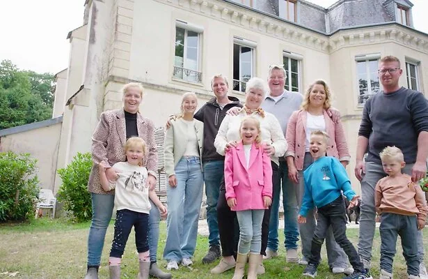 Jelies & Gnodde: Grote gezinnen emigreren