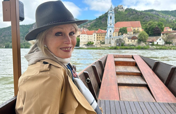 Joanna Lumley reist langs de Donau