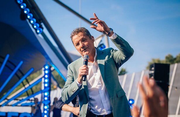 MAX Koningsdag vanaf Paleis Soestdijk