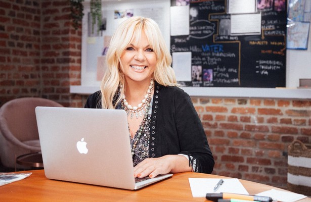 Julia Leischik sucht: Bitte melde dich