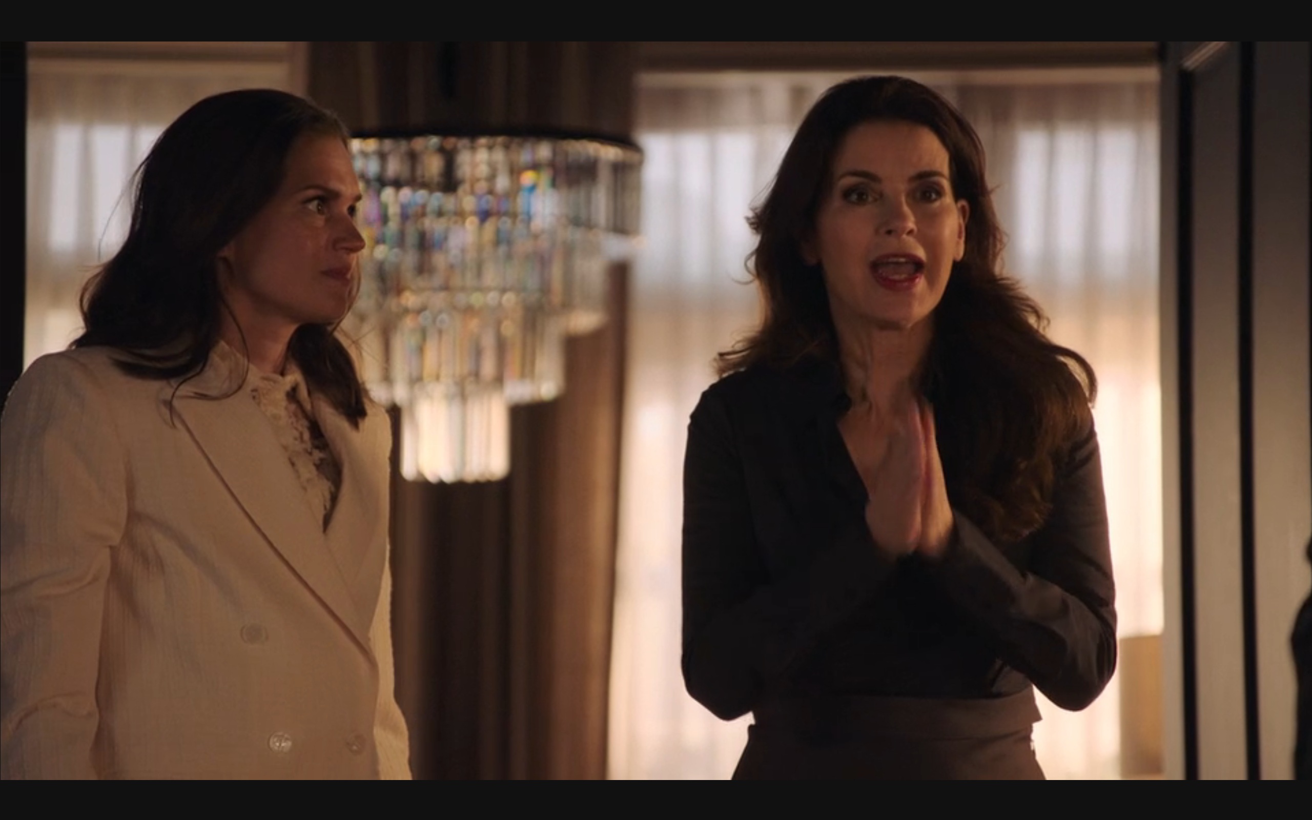 Nina en Janine raken in paniek