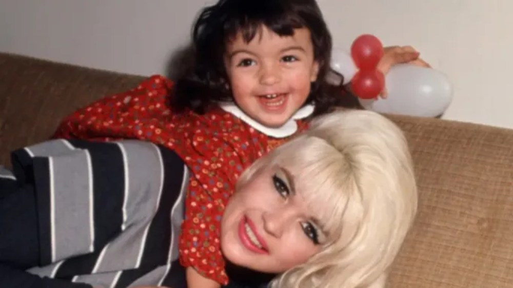 Mariska Hargitay uit Law & Order maakt documentaire over haar moeder, sekssymbool Jayne Mansfield