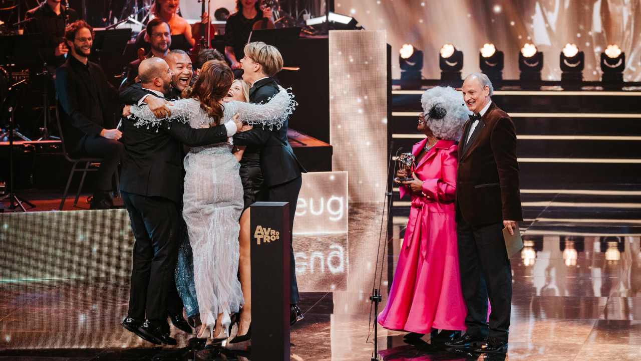 De cast van Summer Break tijdens Gouden Televizier-Ring Gala