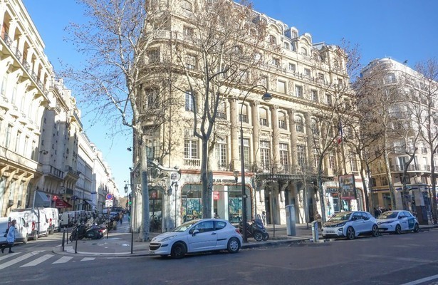 Legendäre Prachtstraßen - Zwischen Opulenz, Modernität und Zukunft