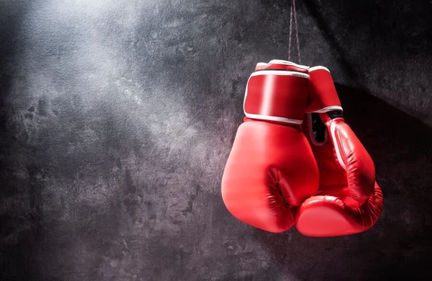Live Boxing: Adam Azim vs. Steve Claggett