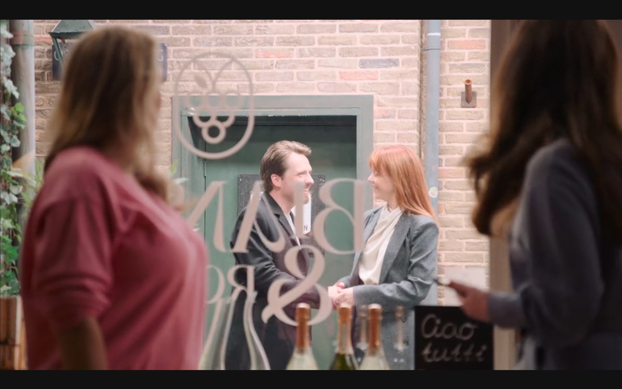 Linda is niet happy met het geflirt tussen Haakon en Shanti