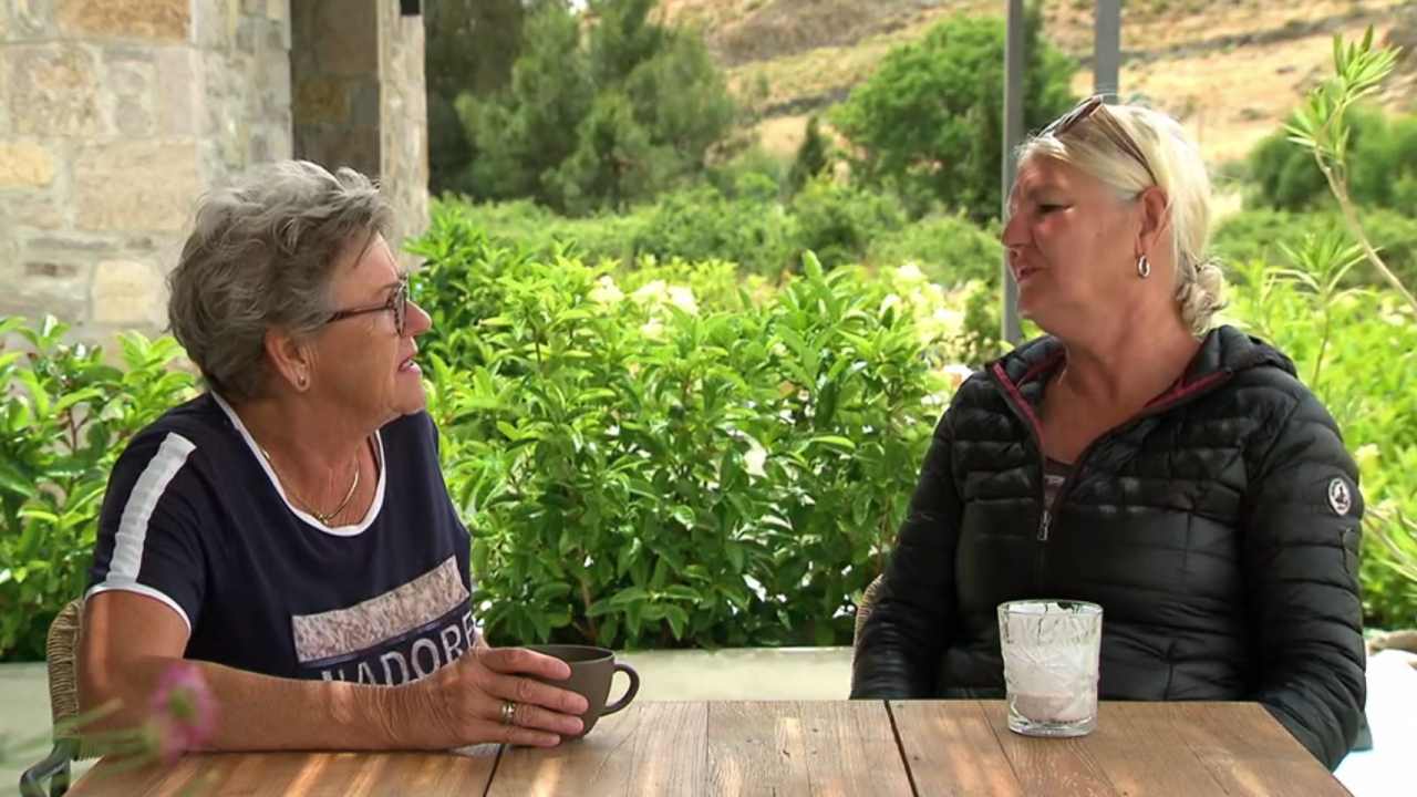 Lieske en Petra in B&amp;B Vol Liefde 2025