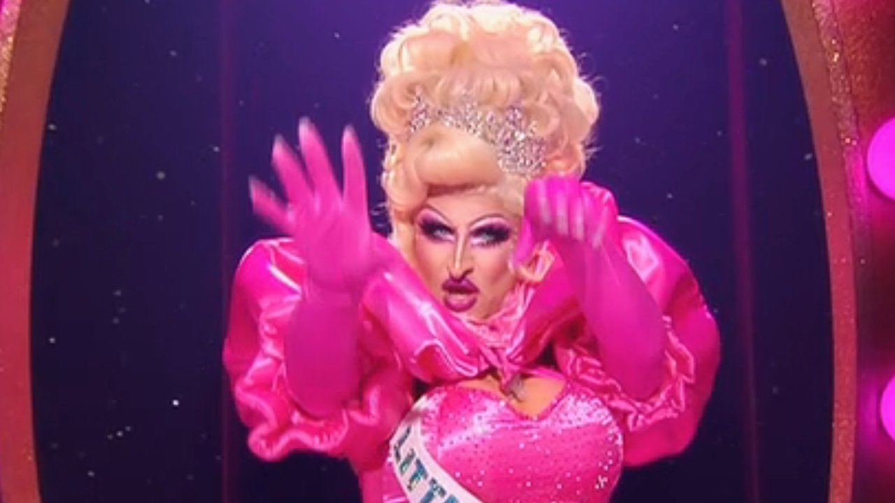 Little Miss America in Make Up Your Mind