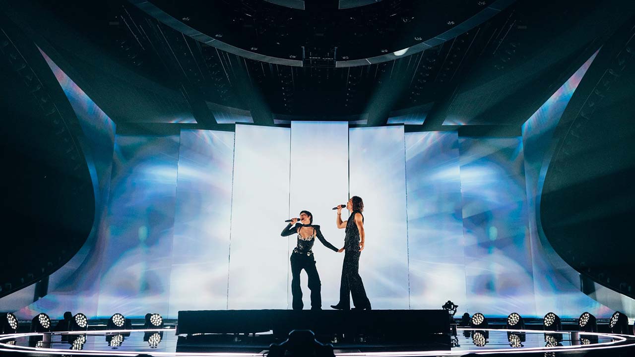 Mia Nicolai & Dion Cooper tijdens de eerste repetities van het Eurovisie Songfestival 2023