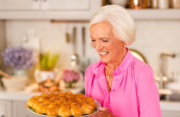 Mary Berry Cook & Share