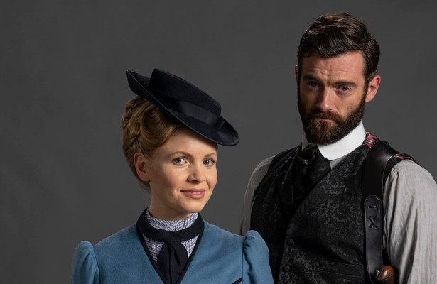 Miss Scarlet and the Duke