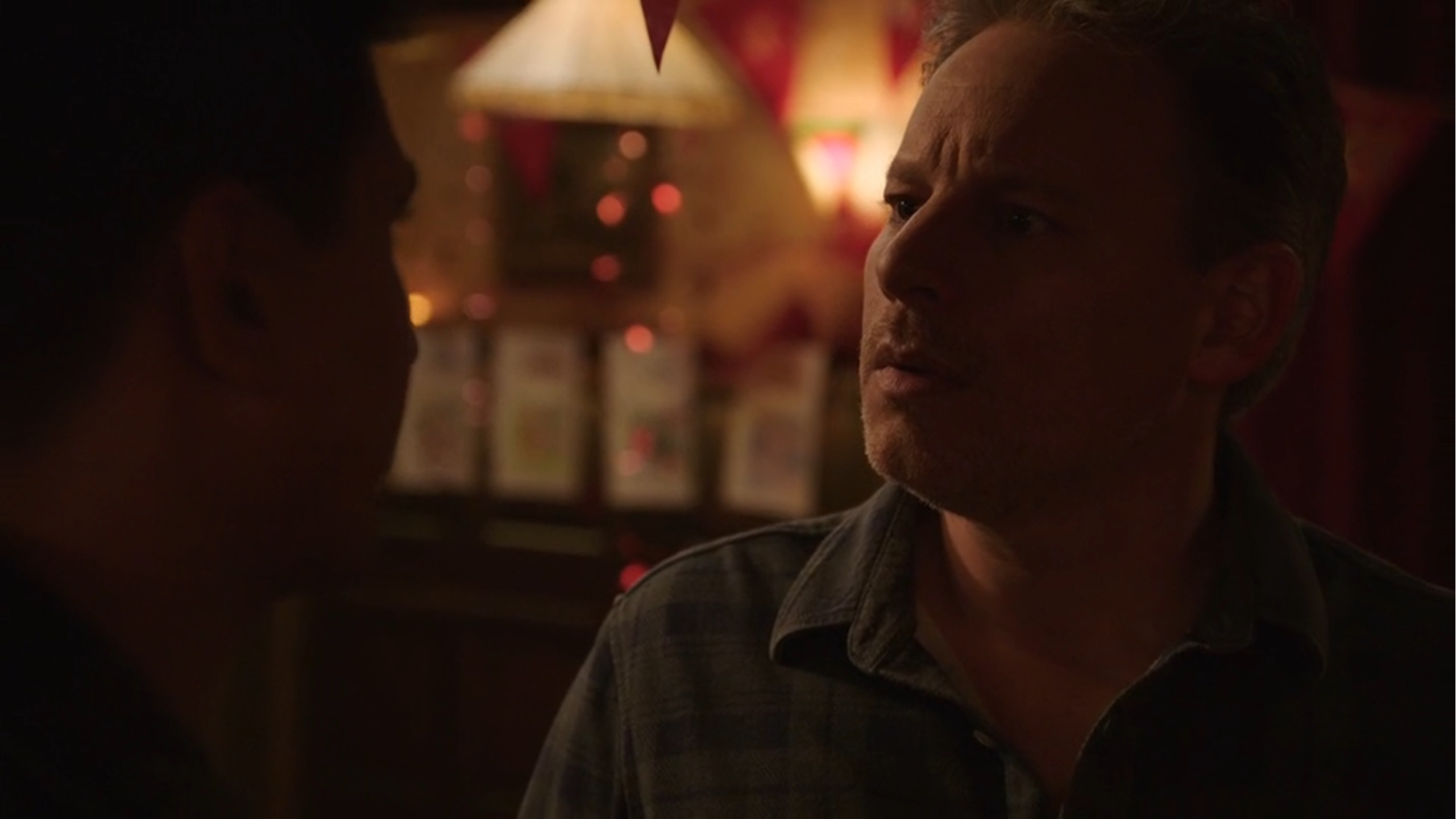 Julian hoort de waarheid van Marwan