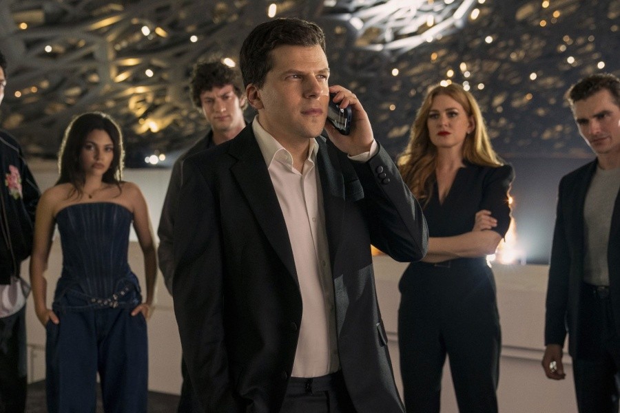 Now You See Me, Now You Don't