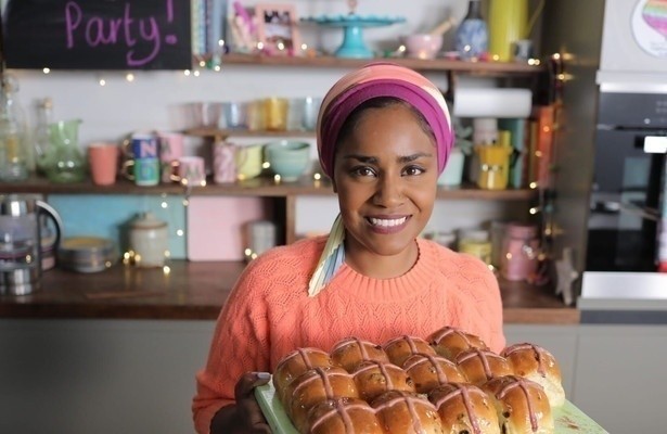 Nadiya Bakes