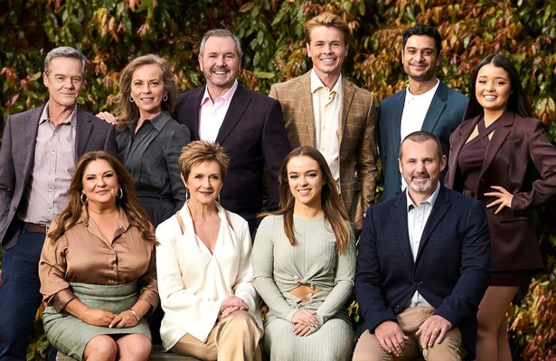 Neighbours: A New Chapter