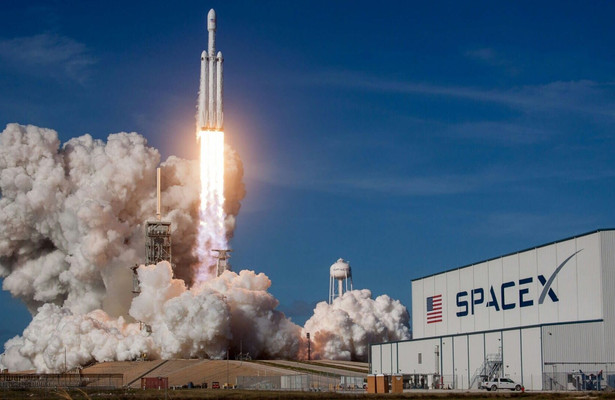 Eclipsing Power: Musk, Bezos and the New Space Race
