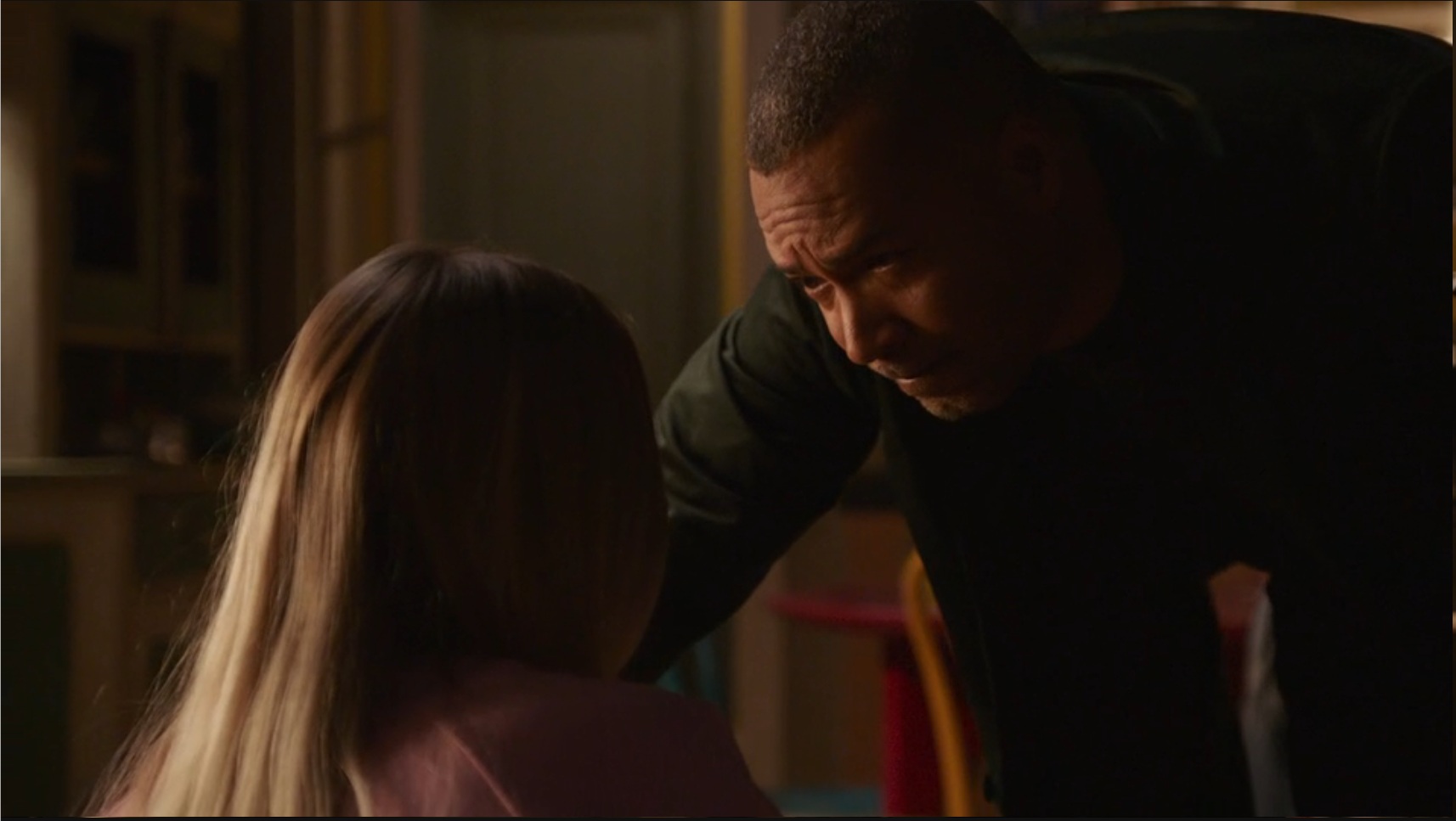 Bing wil niet dat Nola zich verstopt 