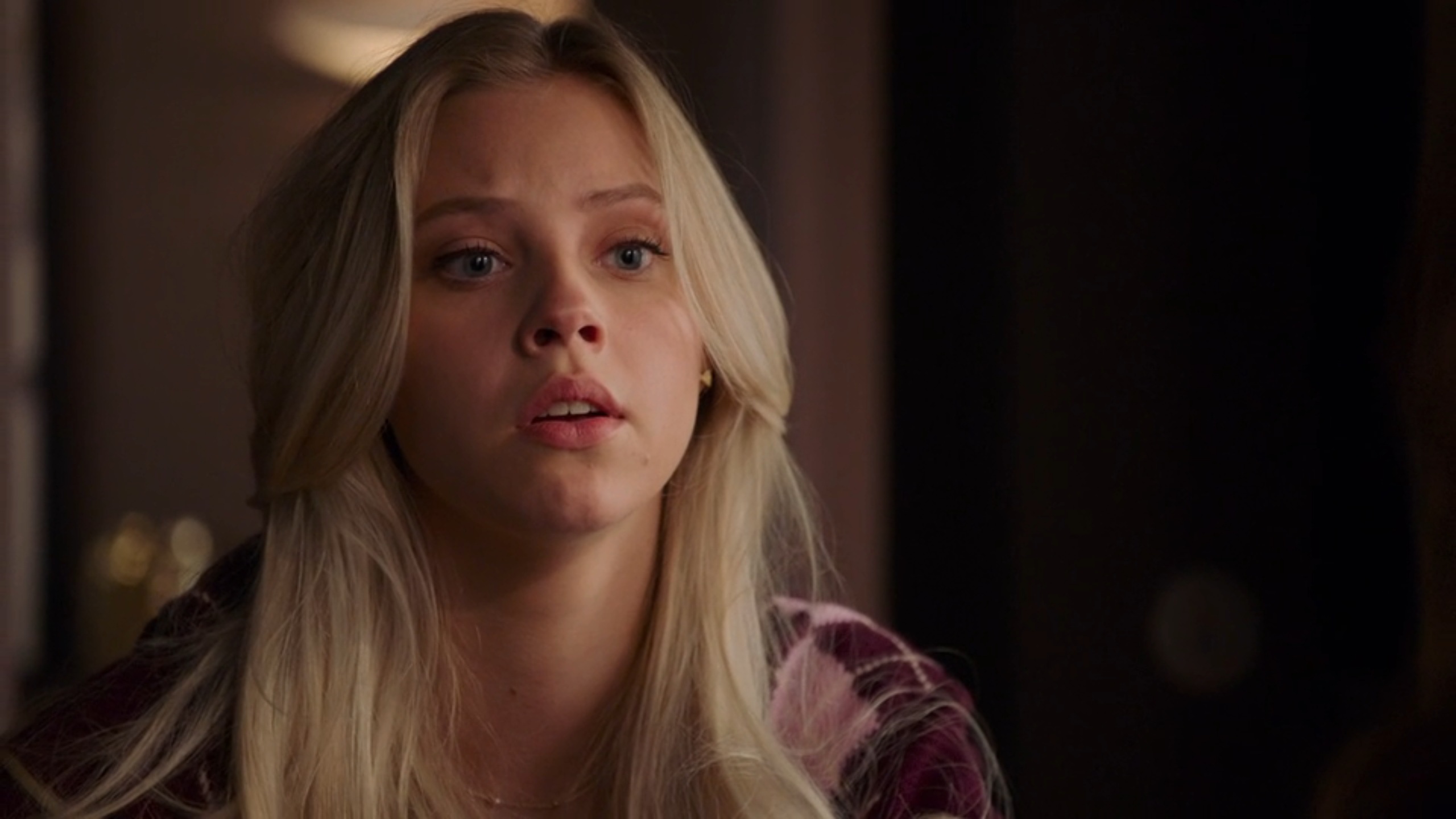 Nola schrikt zich rot als ze hoort wat Stefano van plan was